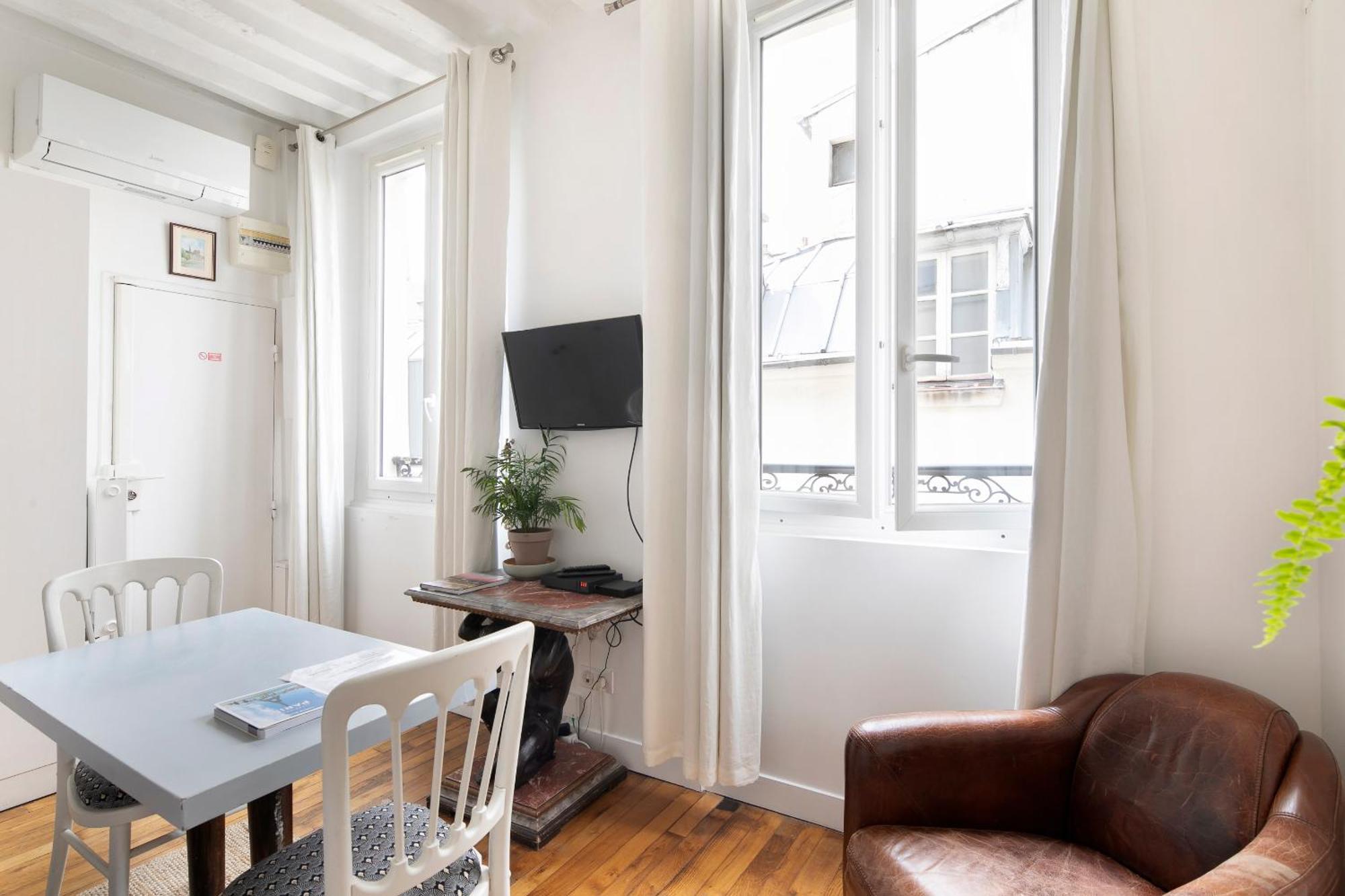 Vertus Apartment *